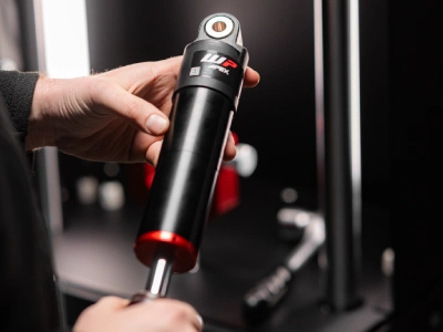 Comparing shock performance LABA7 shock dyno
